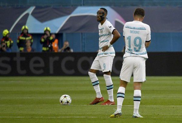 日韩精品久久久久久久电影竹菊